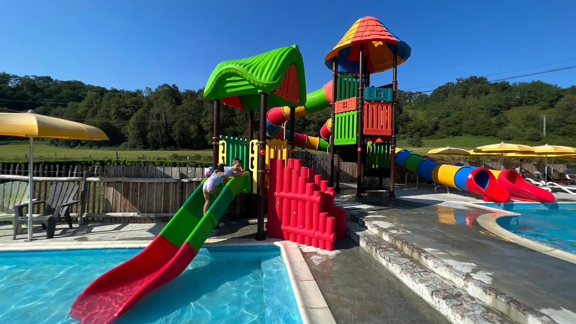 Camping A l'Ombre des Tilleuls Peyrouse