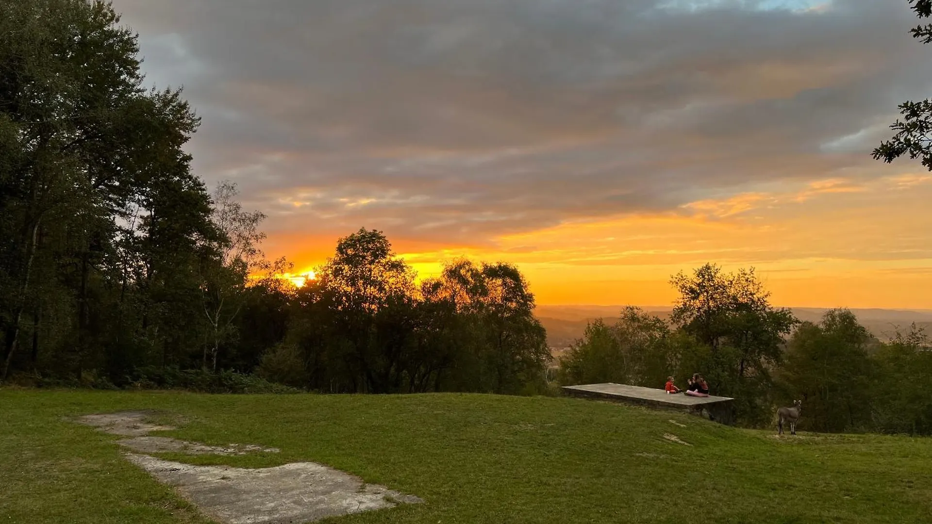 Camping A l'Ombre des Tilleuls Peyrouse