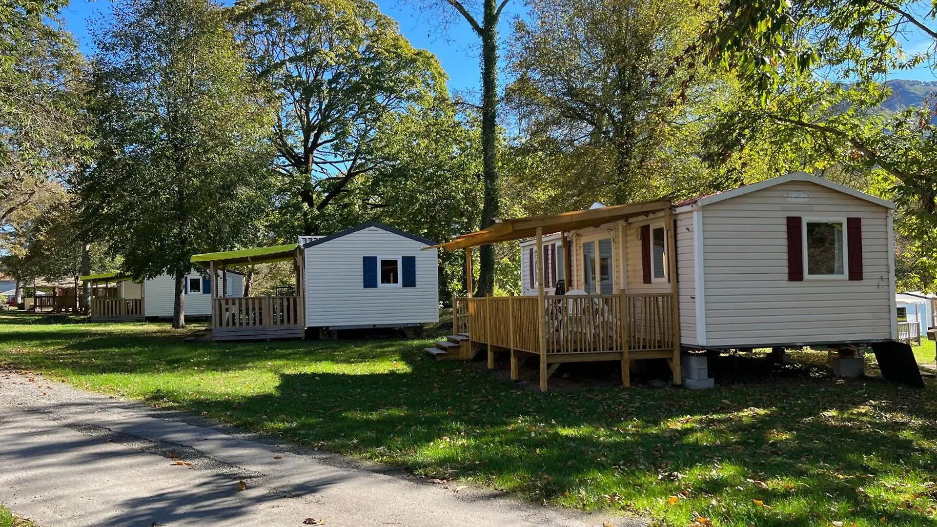 Camping A l'Ombre des Tilleuls Peyrouse