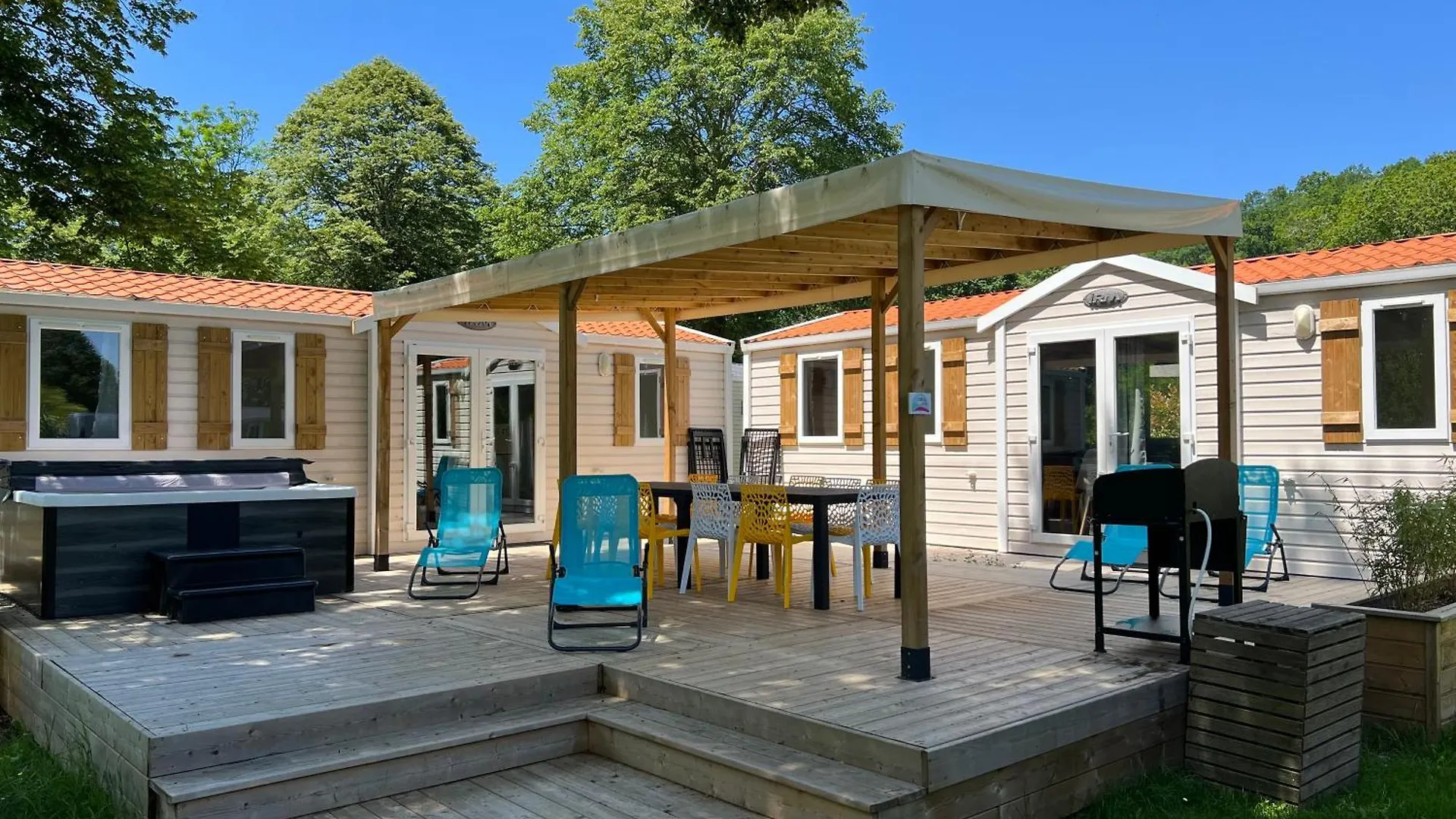 Camping A l'Ombre des Tilleuls Peyrouse