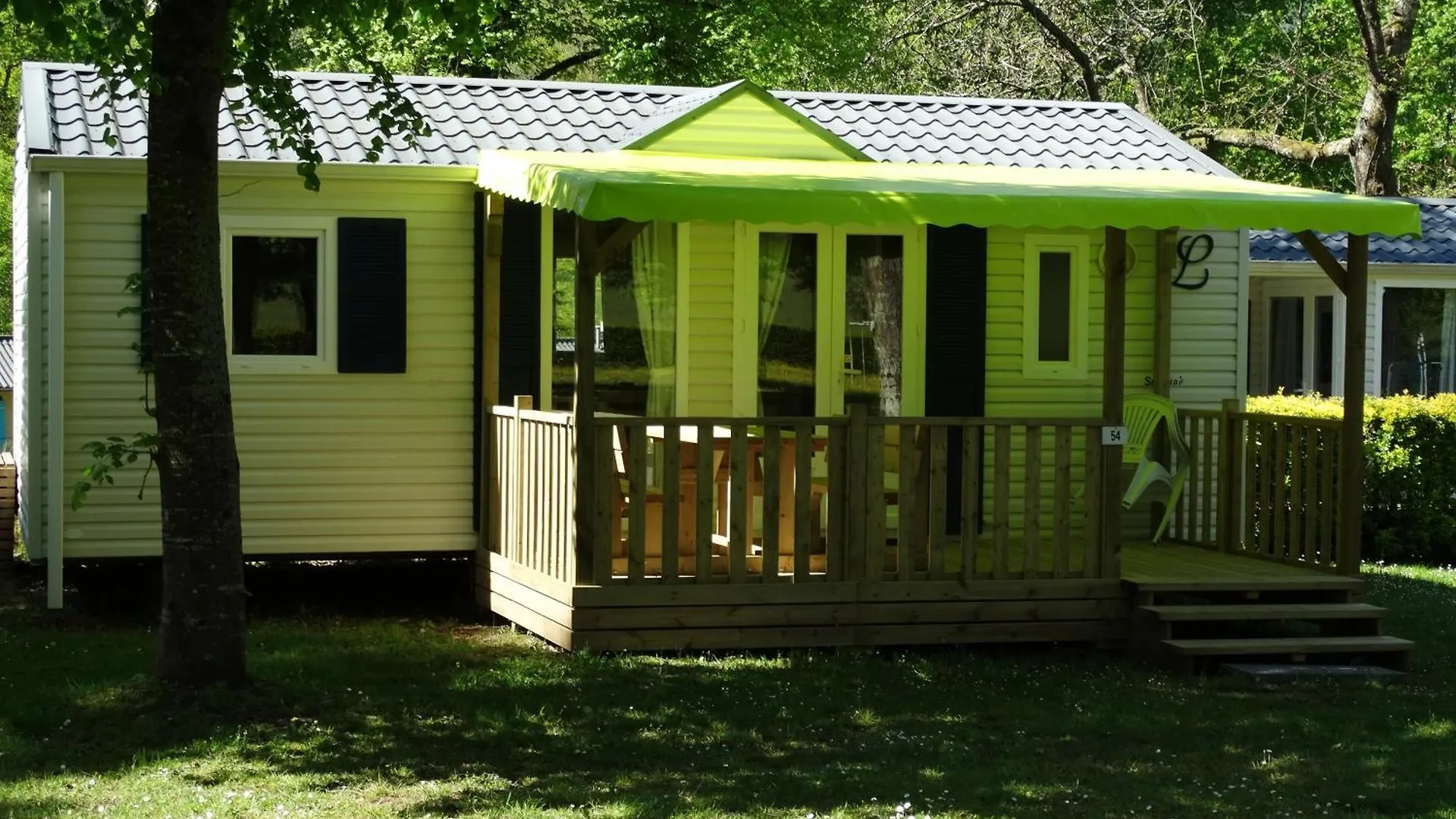Camping A l'Ombre des Tilleuls Peyrouse