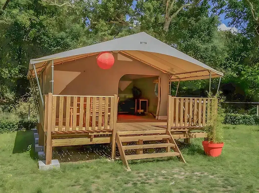 Camping A l'Ombre des Tilleuls Peyrouse