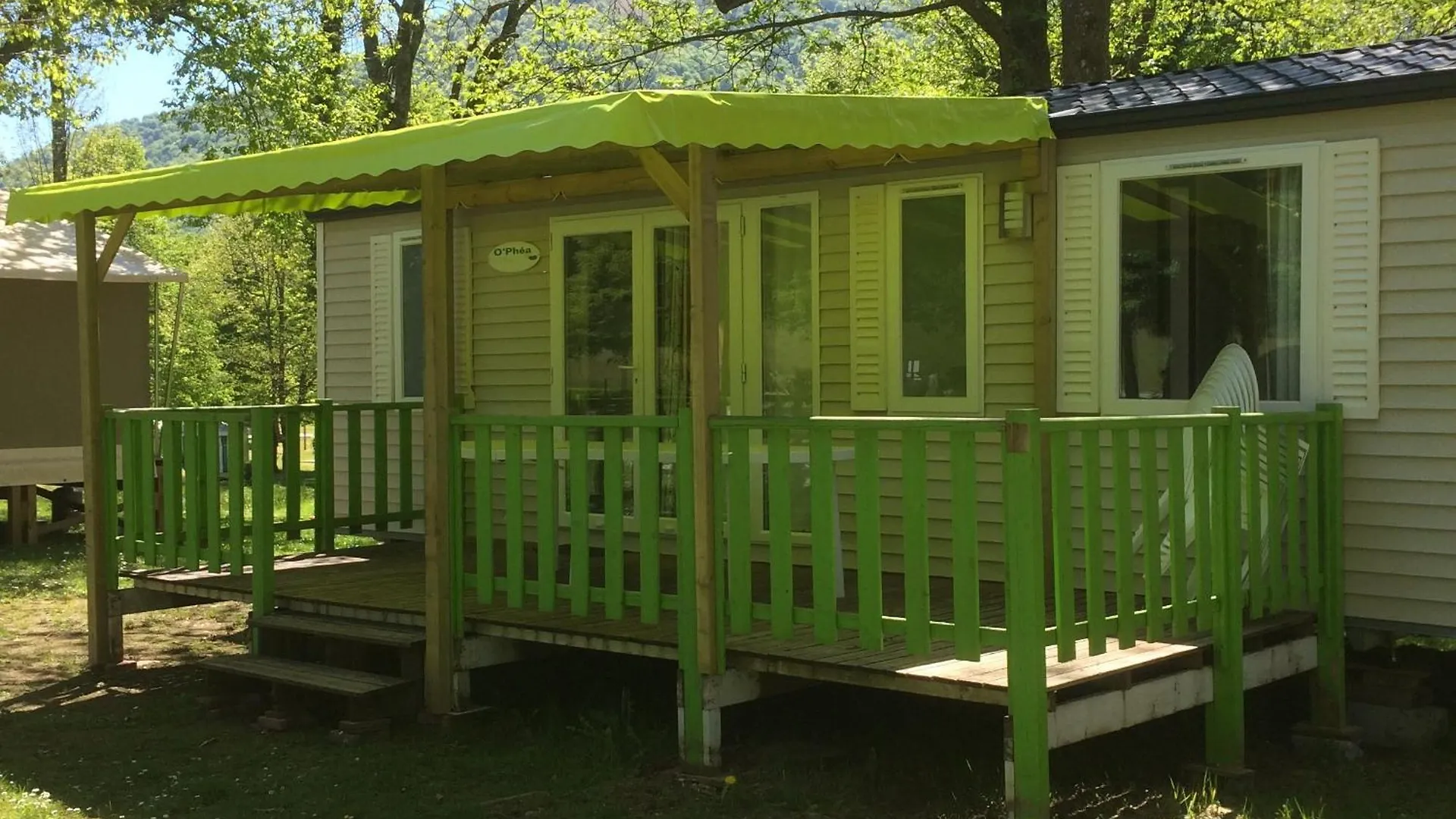 Camping A l'Ombre des Tilleuls Peyrouse